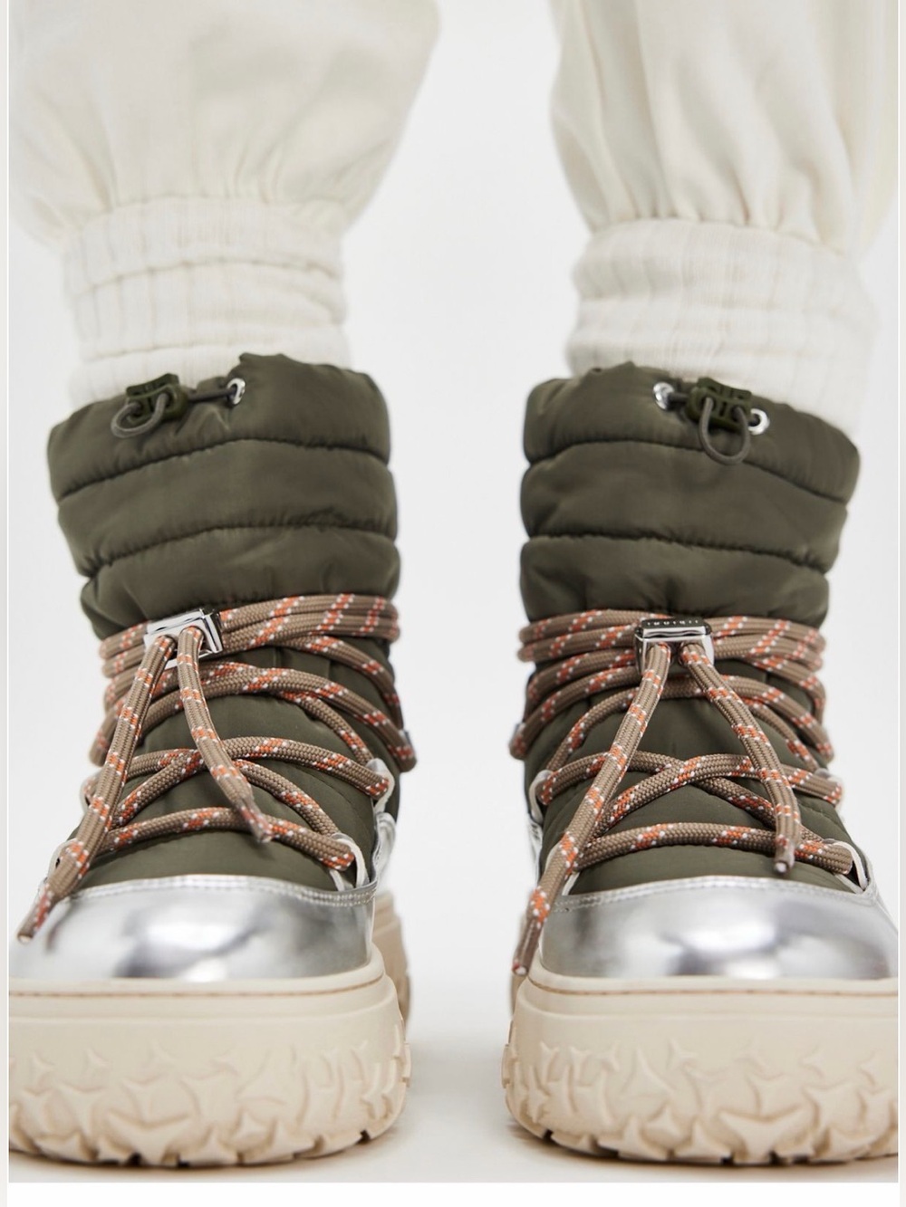 NWT Inuikii x Free People Tech Performance Snow Boots Silver / Olive Women’s Siz
